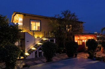 alaya stays krishna serenity suite