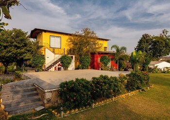 alaya stays krishna serenity suite