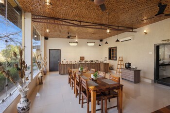 alaya stays krishna serenity suite