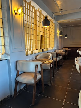 Hotel Chaufula Garden Lodging,,2 star