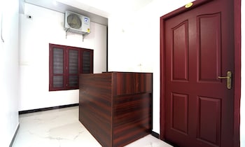 neo stayza hotel trivandrum near padmanabhaswamy temple and trivandrum central railway station