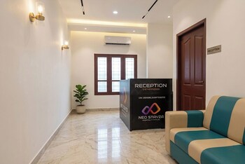 neo stayza hotel trivandrum near padmanabhaswamy temple and trivandrum central railway station