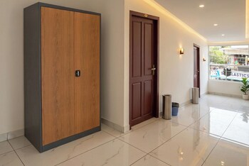 neo stayza hotel trivandrum near padmanabhaswamy temple and trivandrum central railway station