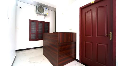 neo stayza hotel trivandrum near padmanabhaswamy temple and trivandrum central railway station