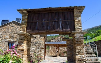 Casa Rural Prado,,2 star