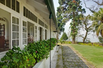 singell tea estate cgh earth experience