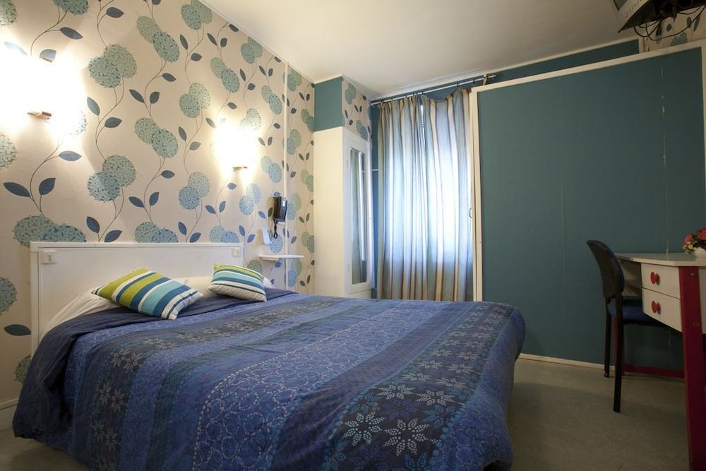 Hotel Le Parisien,Marne>>Cormontreuil,1 star
