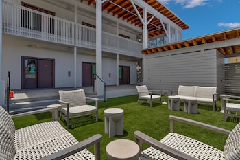 hotel biloxi