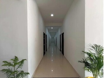Ramlalla Bhawan,,2 star