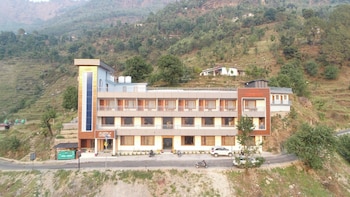 hotel radha vallabh