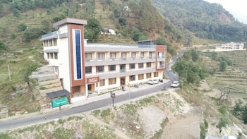 hotel radha vallabh