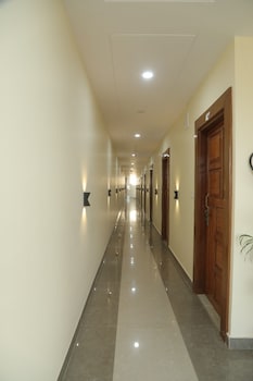 Hotel Radha Vallabh,,2 star