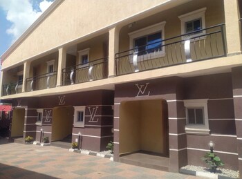 wealths khort apartment