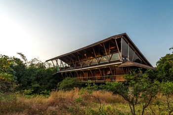 The Machan,Khandala>>Atvan,3 star