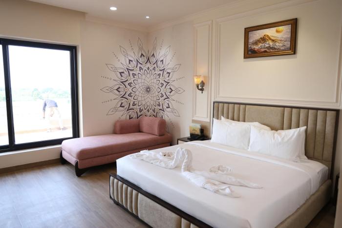 vseven hotels