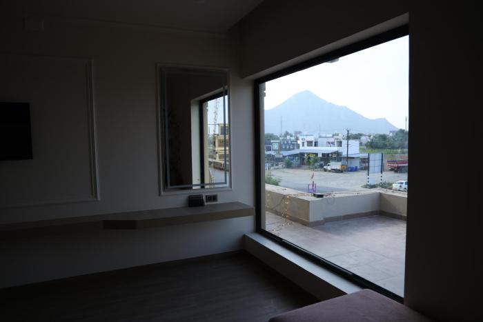 vseven hotels