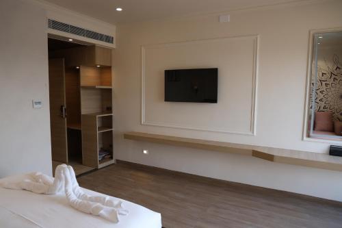 vseven hotels