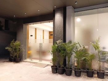 get inn hotel