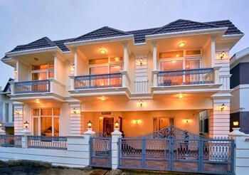 King Palace By Voye Homes,Kandal, Ooty,2 star
