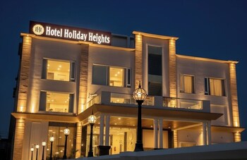 hotel holiday heights