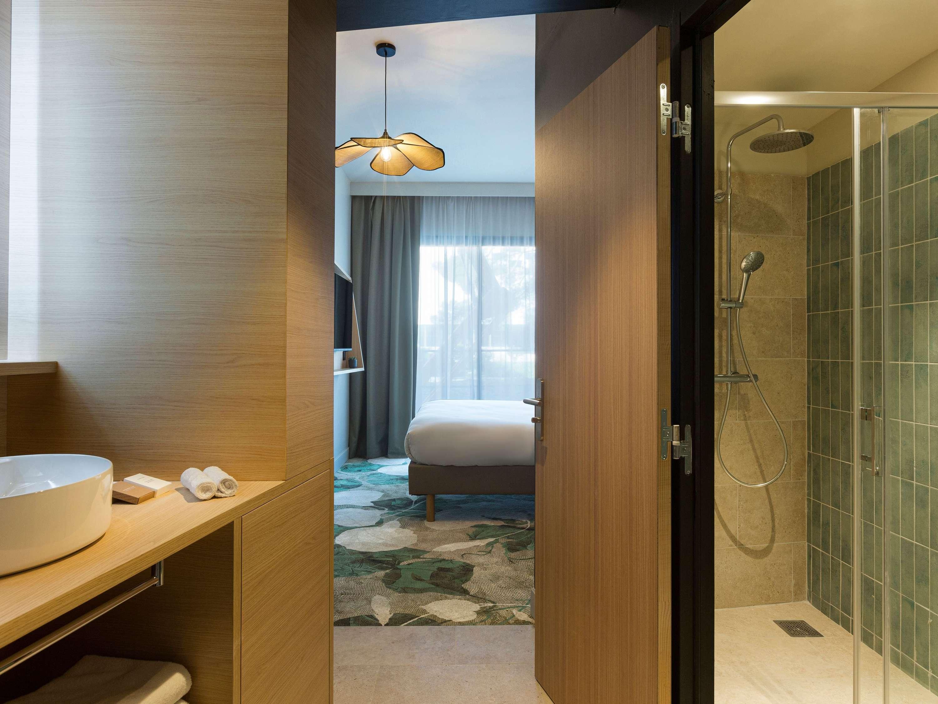 mercure nimes centre arenes ouverture juillet 2026