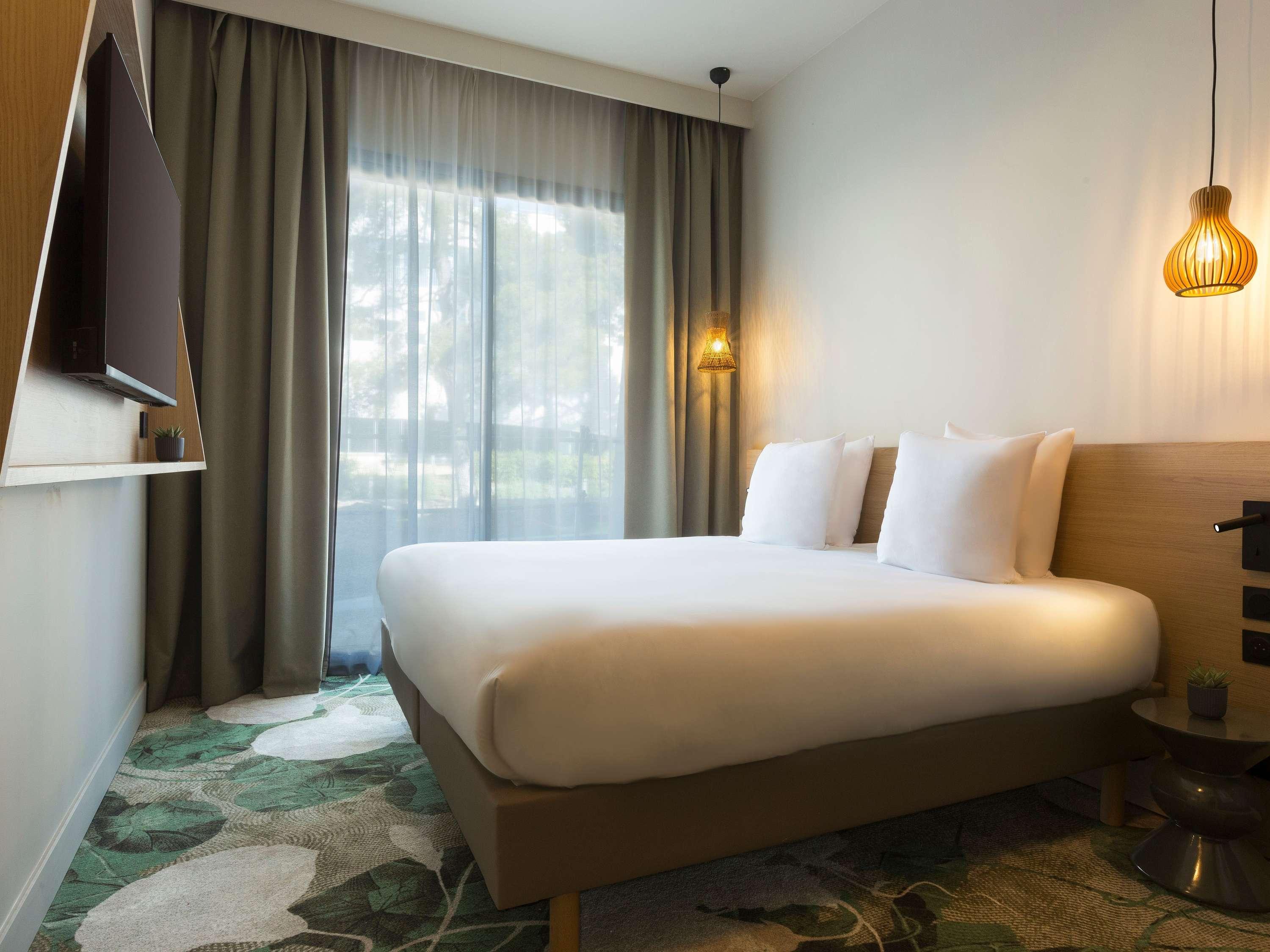 mercure nimes centre arenes ouverture juillet 2026
