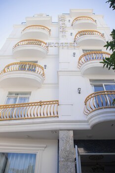 Chiori Seaside Hotel Da Nang,,2 star