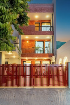 alaya stays ramalaya room with balcony