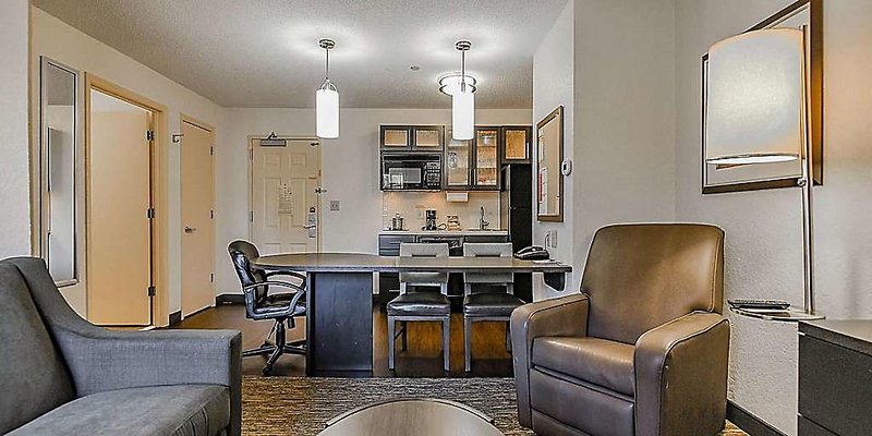 sonesta simply suites phoenix glendale