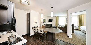 sonesta simply suites phoenix glendale