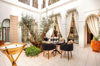 riad anaqa