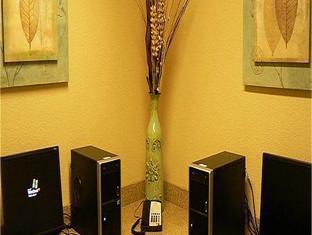 candlewood suites portland airport by ihg