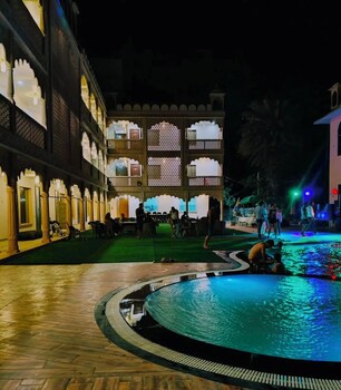 shiv resort and palace