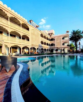 Shiv Resort & Palace,,3 star