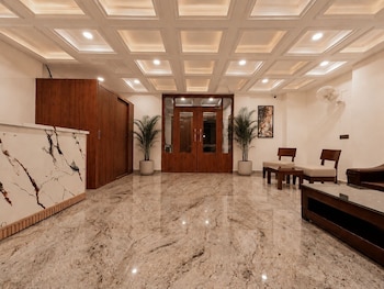 hotel woodmark sector 70