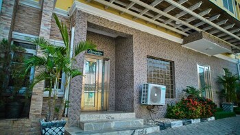 Top Rank Hotels Galaxy Wuse Zone 4,,3 star