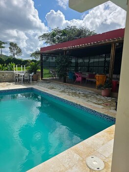 Estancia Aserradero,,2 star