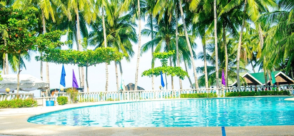 Estaca Bay Gardens Conference Resort Powered By Cocotel,On The Beach,2 star