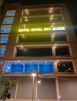 hotel royal sky