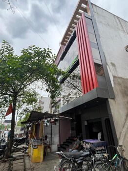 Hotel Ram Raja Inn,,2 star