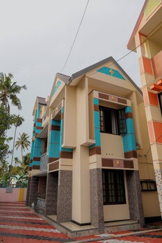 varkala breeze villas