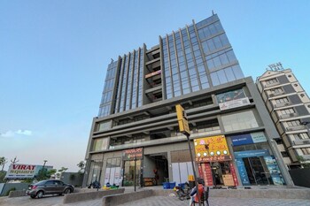 hotel tgr pride