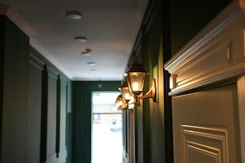 urban majesty hotel