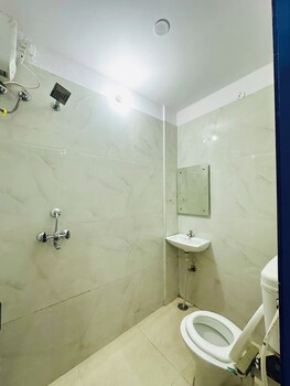 hotel radha ratan inn