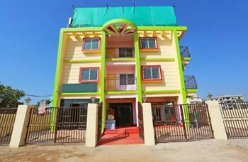 hotel grand paradise puri