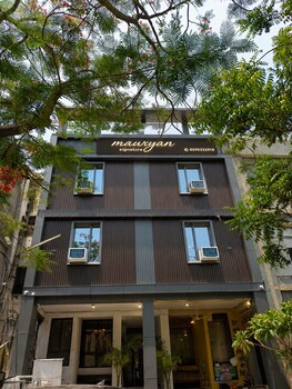 mauryan signature hotel nhpc metro