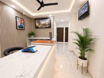 mauryan signature hotel nhpc metro