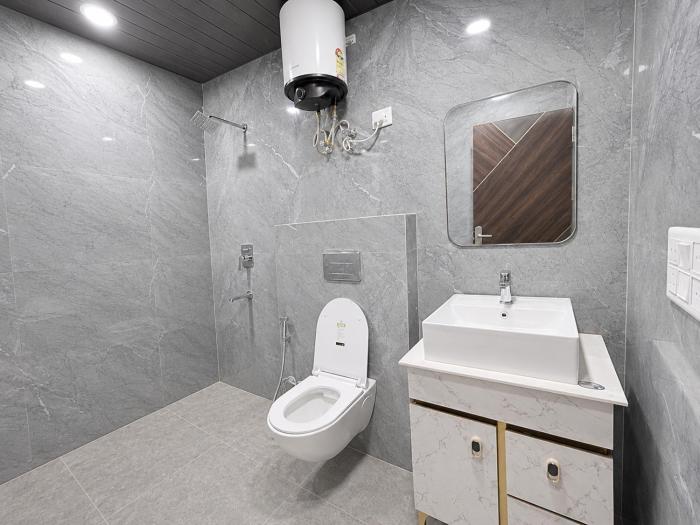 mauryan signature hotel nhpc metro