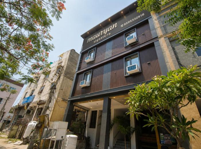 mauryan signature hotel nhpc metro