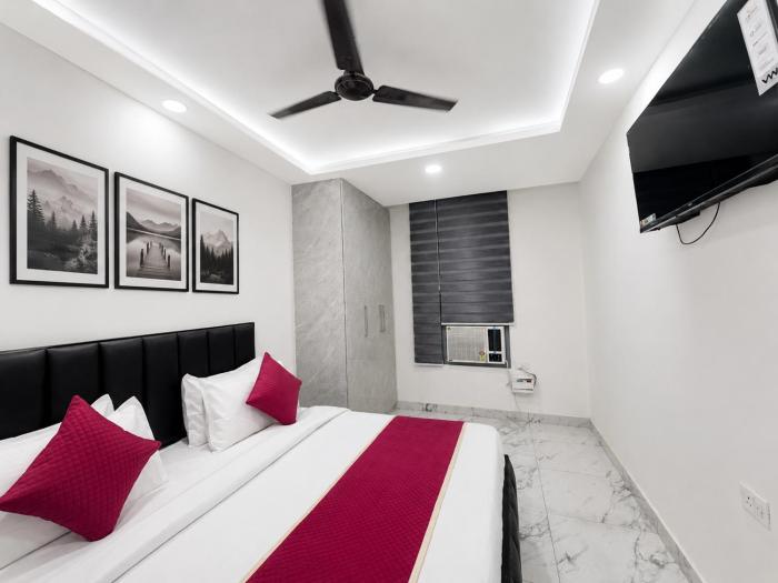 mauryan signature hotel nhpc metro